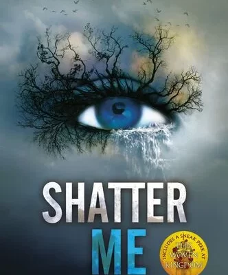 Shatter Me by Tahereh Mafi: Style Over Substance or Bold Literary Voice?